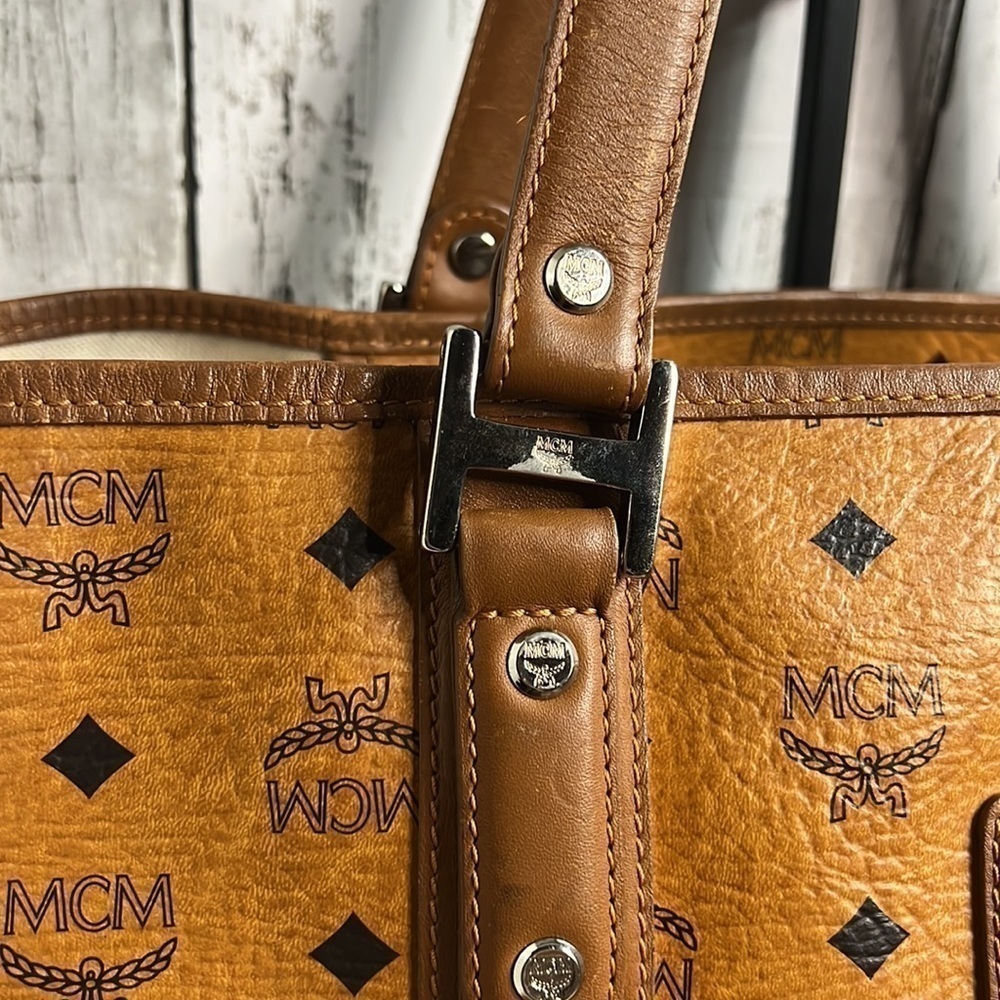 MCM Tote Bag - Picture 4 of 11